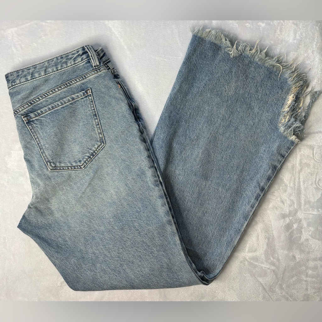 We The Free Light Wash Frayed Hem Wide Leg Jeans Size 31